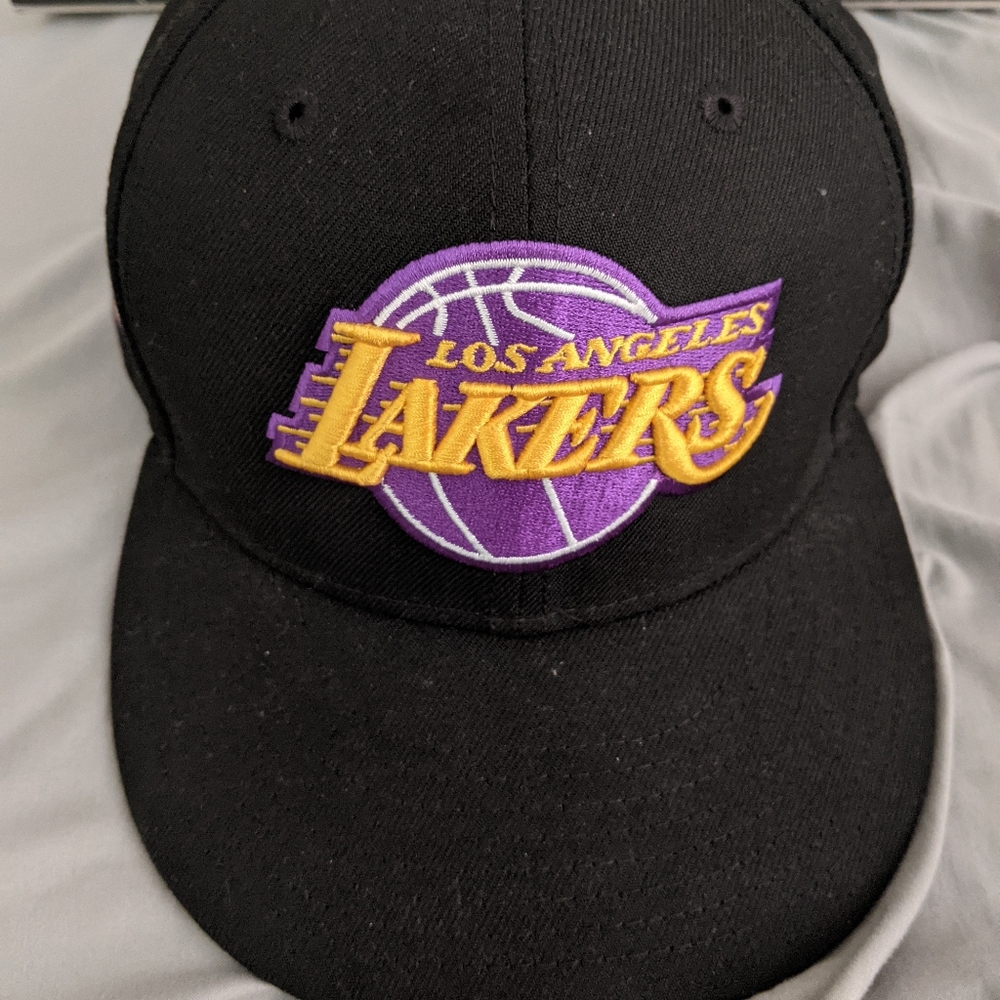 New Era Black Los Angeles Lakers Hoop Team Collection 9FIFTY Snapback Hat
